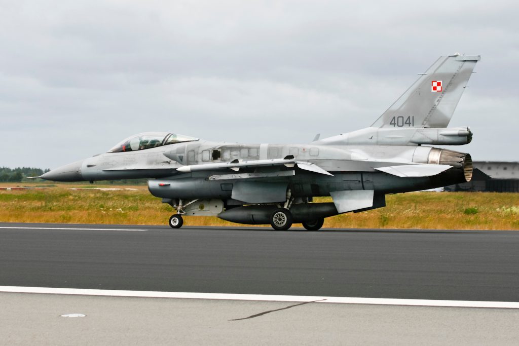 Poland would like to have more of these F-16 fighter jets. (Archive photo by Marcel Burger)