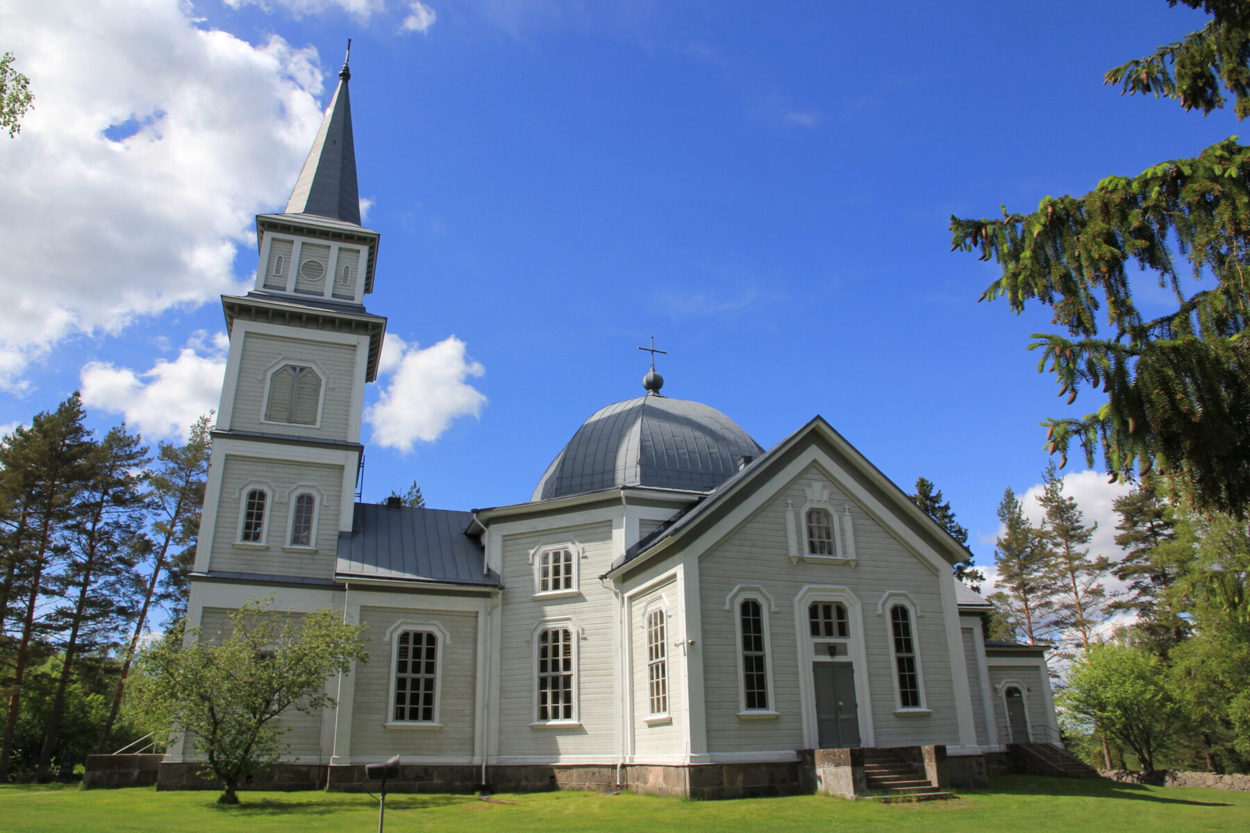 The Rautjävi church of 1881, which was burned down during Christmas 2022 (Photo by MFKI (CC))