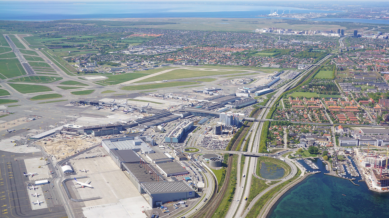 Copenhagen International Airport (Kastrup) in 2019 (Photo: Kallerna (CC))
