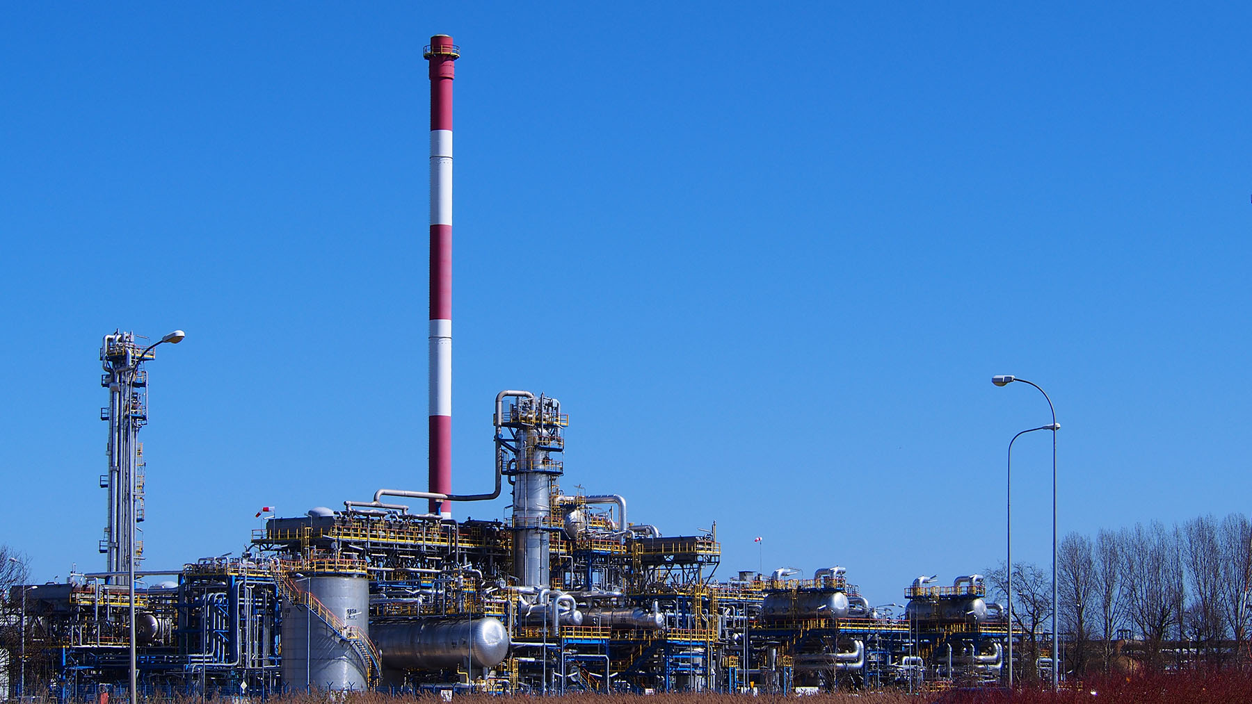 Part of the oil refinery in Gdańsk, Poland (Photo: Krysztof Rakowski (CC))
