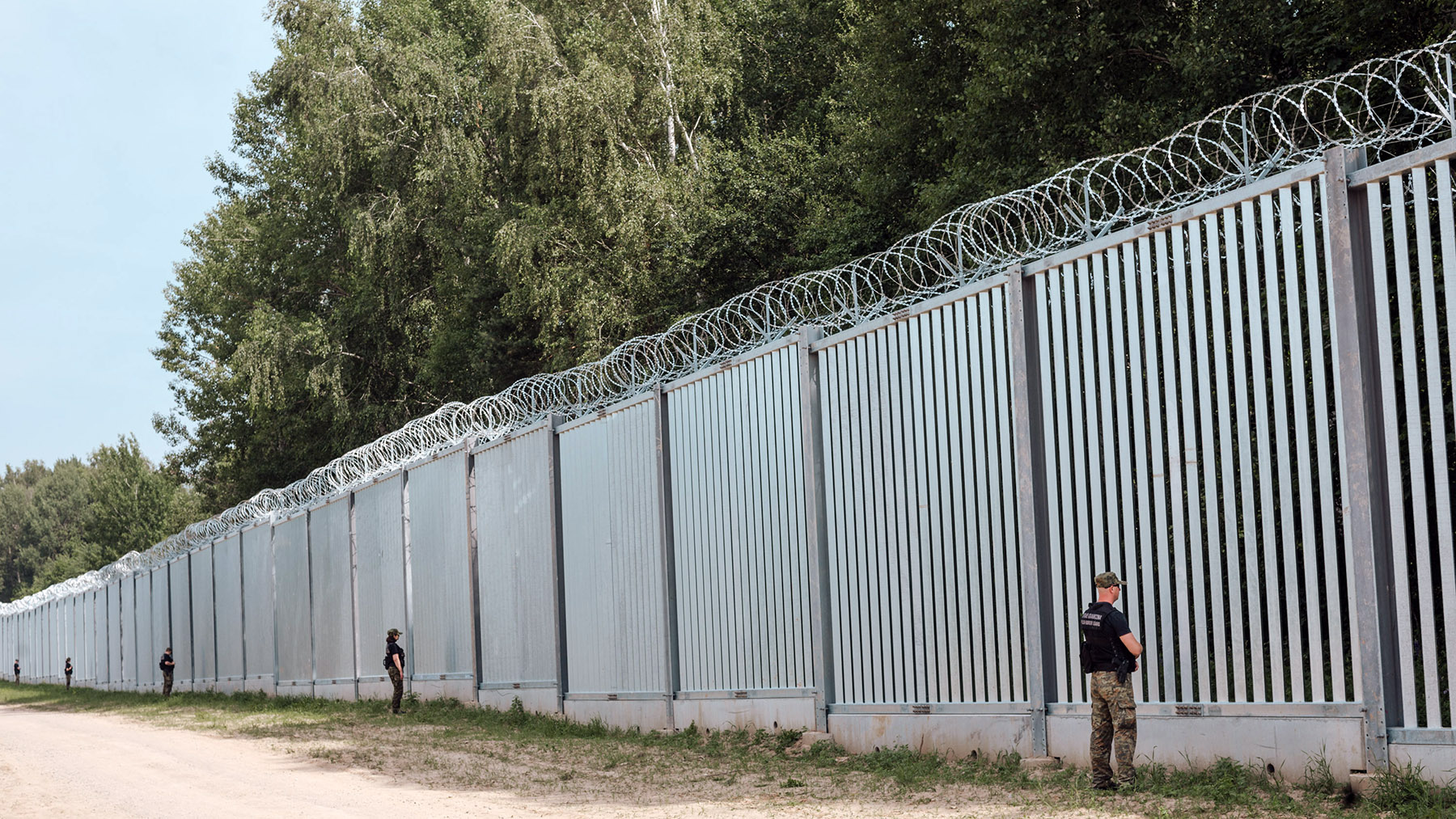 Polish Border Guards at the fence with Belarus, June 2022 (Photo: Polish Border Guards)